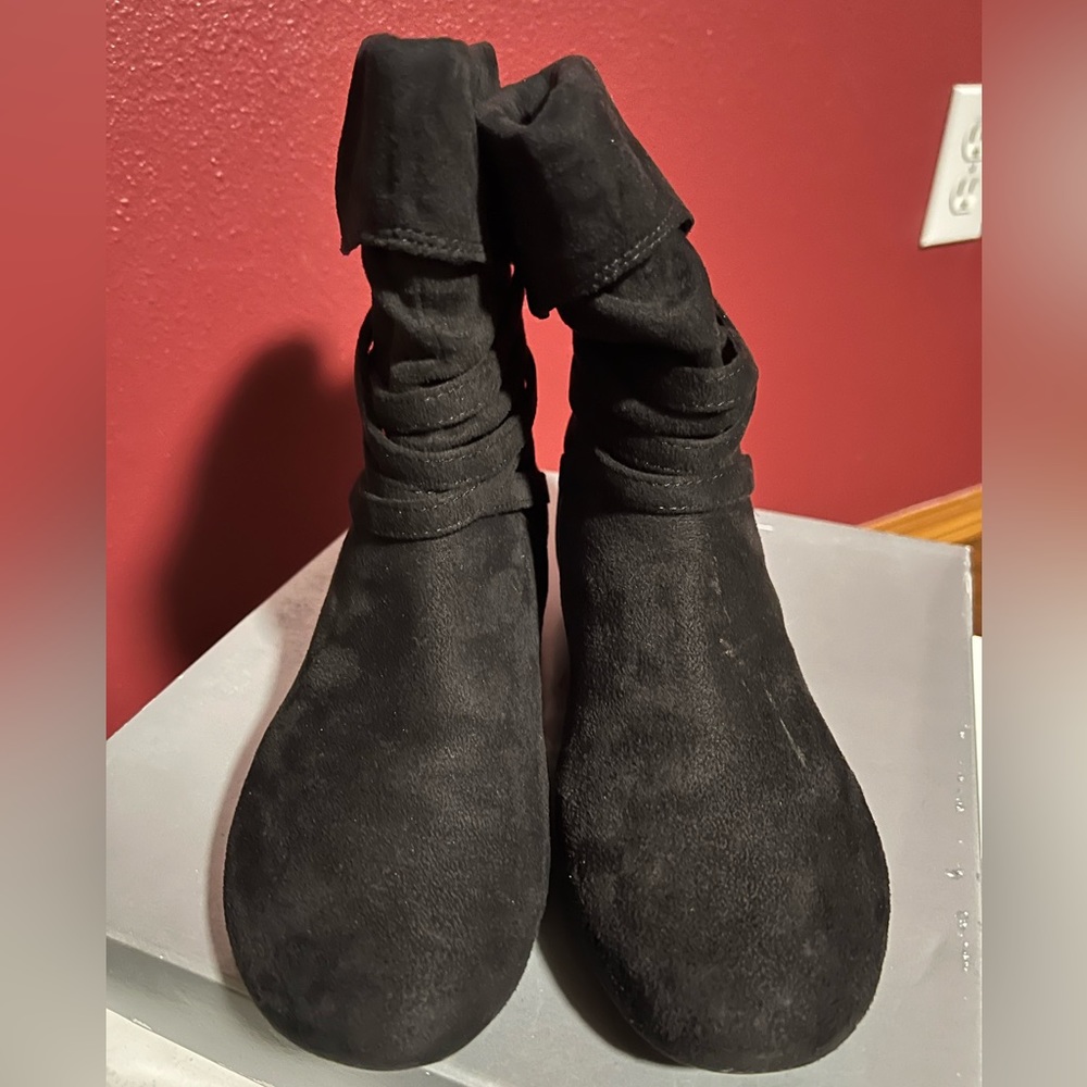 Short black suede boots by Report. Size 7.